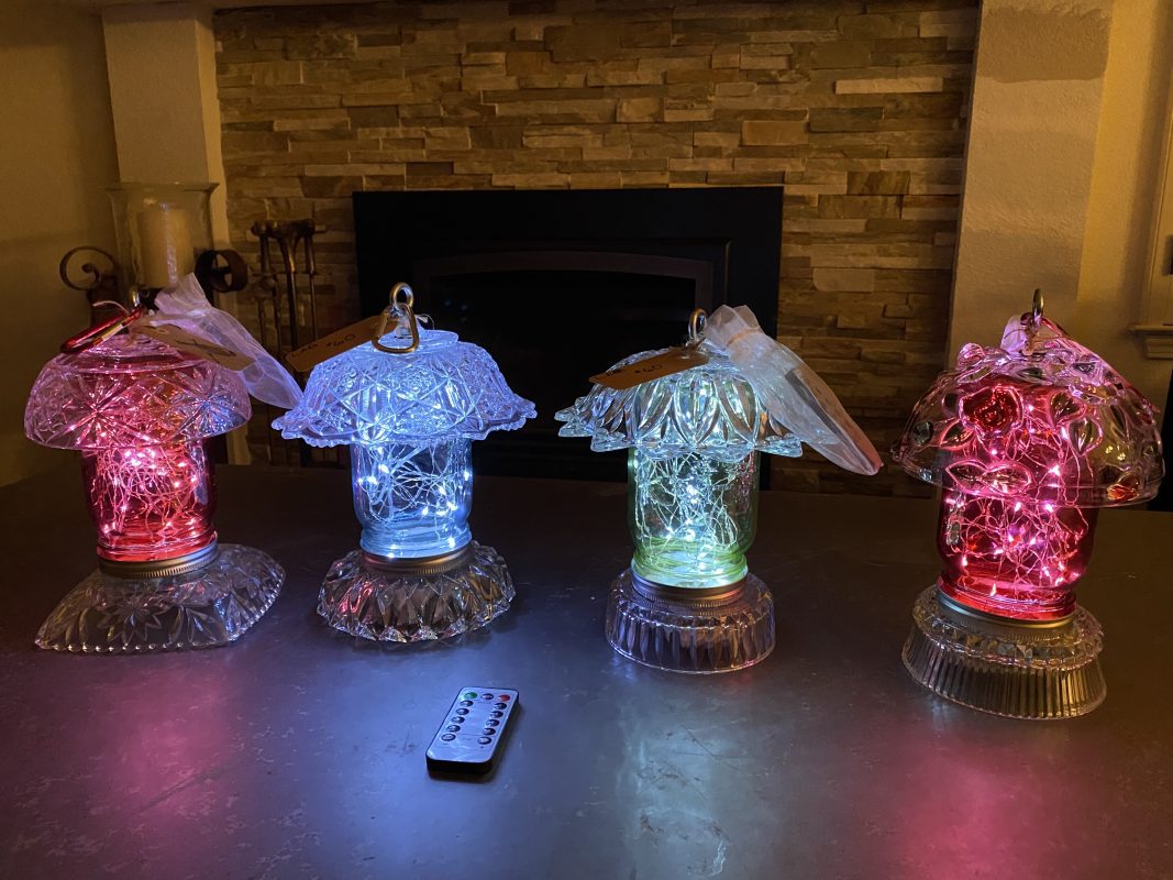 4 colored lanterns